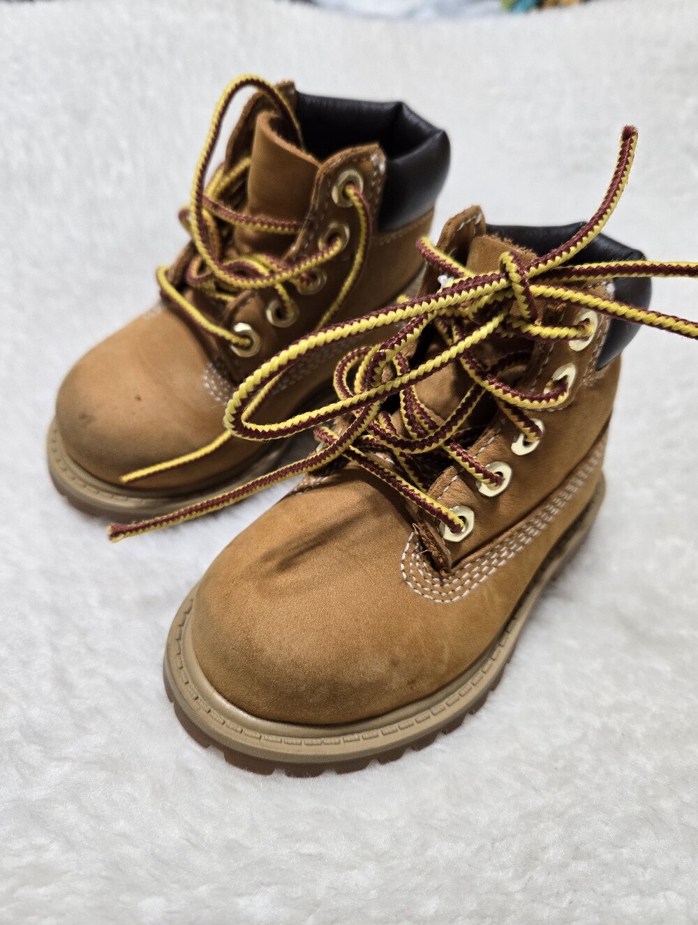 Timberland Kids Tan Wheat Classic Work Boots GUC Size 4 Baby